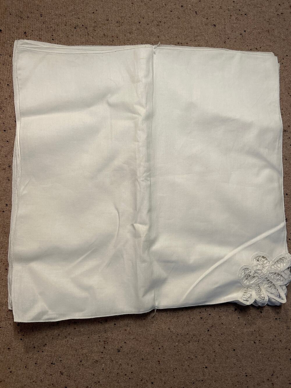 Vintage Set 12 Battenberg Lace Corner White Cloth Napkins 16x16 Wedding Tea